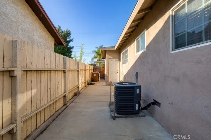 2118 W Crestwood Lane, Anaheim, California 92804