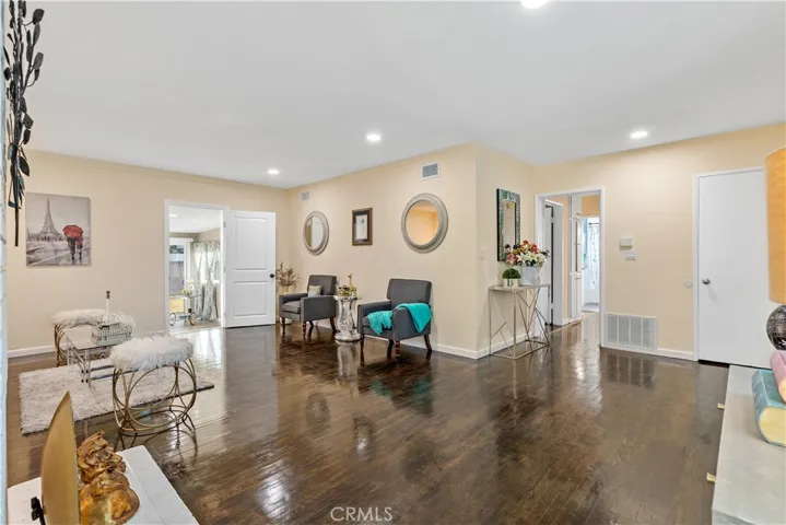 2118 W Crestwood Lane, Anaheim, California 92804