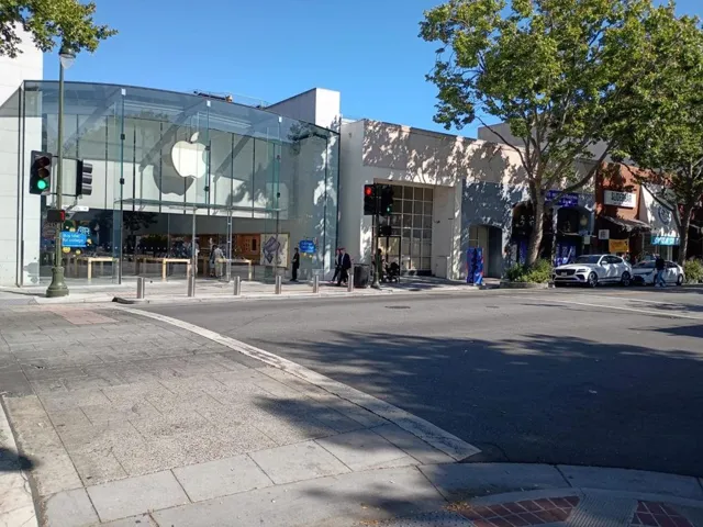 461 Florence Street, Palo Alto, California 94301