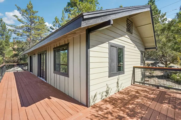 10-web-or-mls-Northridge Dr-L2808-031
