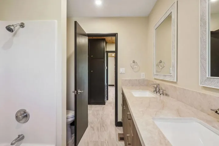 20-web-or-mls-Northridge Dr-L2808-015