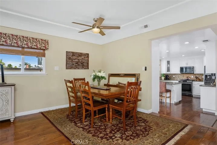 Dining flows nicely from Family Room to kitchen