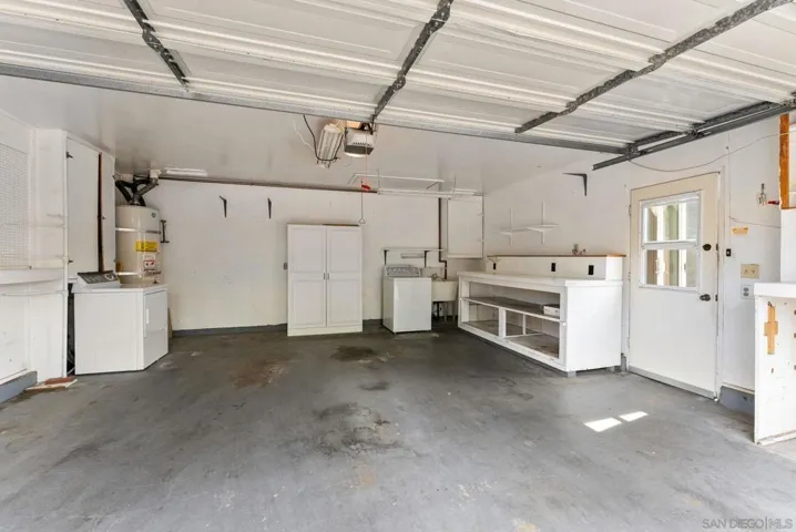 10357 Bart Way, Santee, California 92071