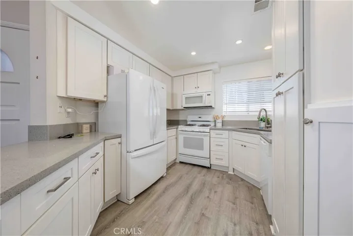 1861 W Falmouth Avenue 61, Anaheim, California 92801