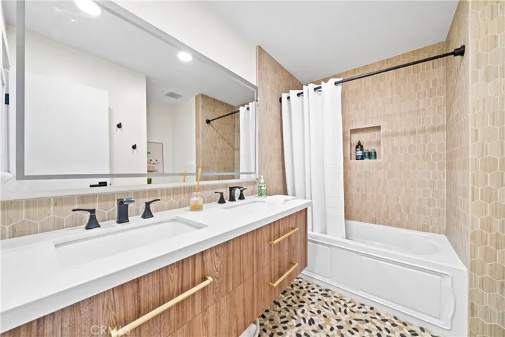24762 Acropolis Drive, Mission Viejo, California 92691