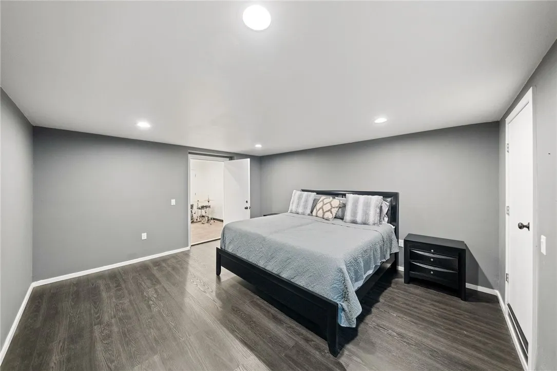 22001 Loch Lomond Drive, Canyon Lake, California 92587 home-pic-67