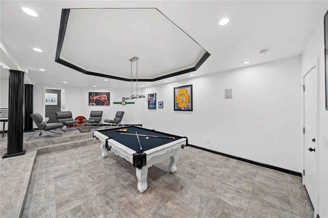 22001 Loch Lomond Drive, Canyon Lake, California 92587 home-pic-60