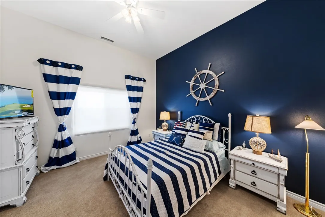 22001 Loch Lomond Drive, Canyon Lake, California 92587 home-pic-24
