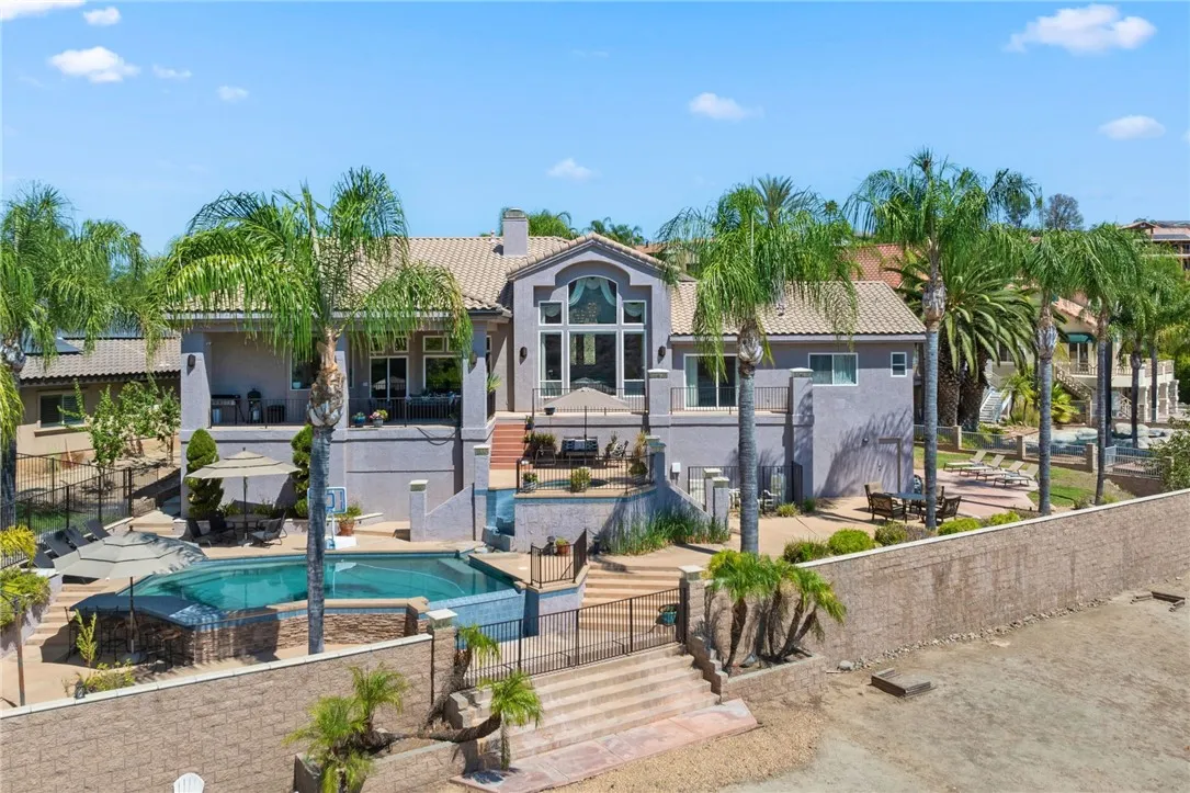 22001 Loch Lomond Drive, Canyon Lake, California 92587 home-pic-45