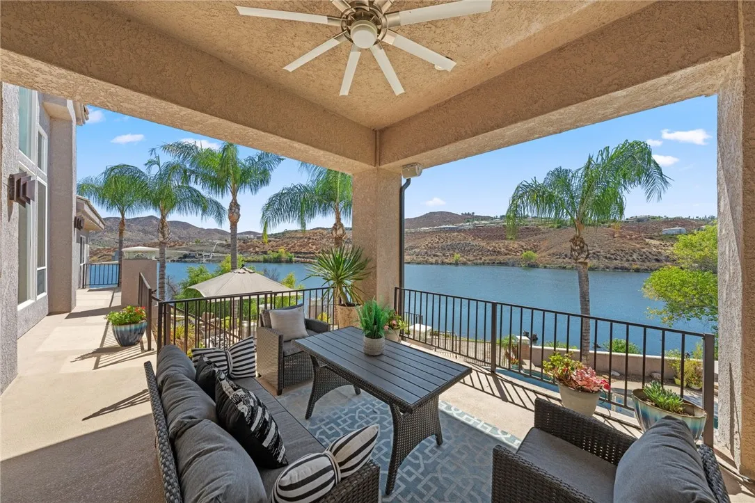 22001 Loch Lomond Drive, Canyon Lake, California 92587 home-pic-51