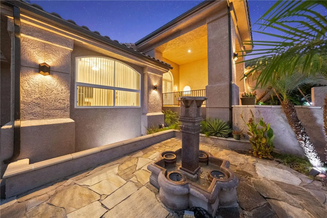 22001 Loch Lomond Drive, Canyon Lake, California 92587 home-pic-2