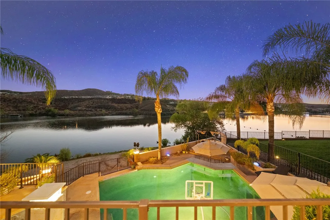 22001 Loch Lomond Drive, Canyon Lake, California 92587 home-pic-3
