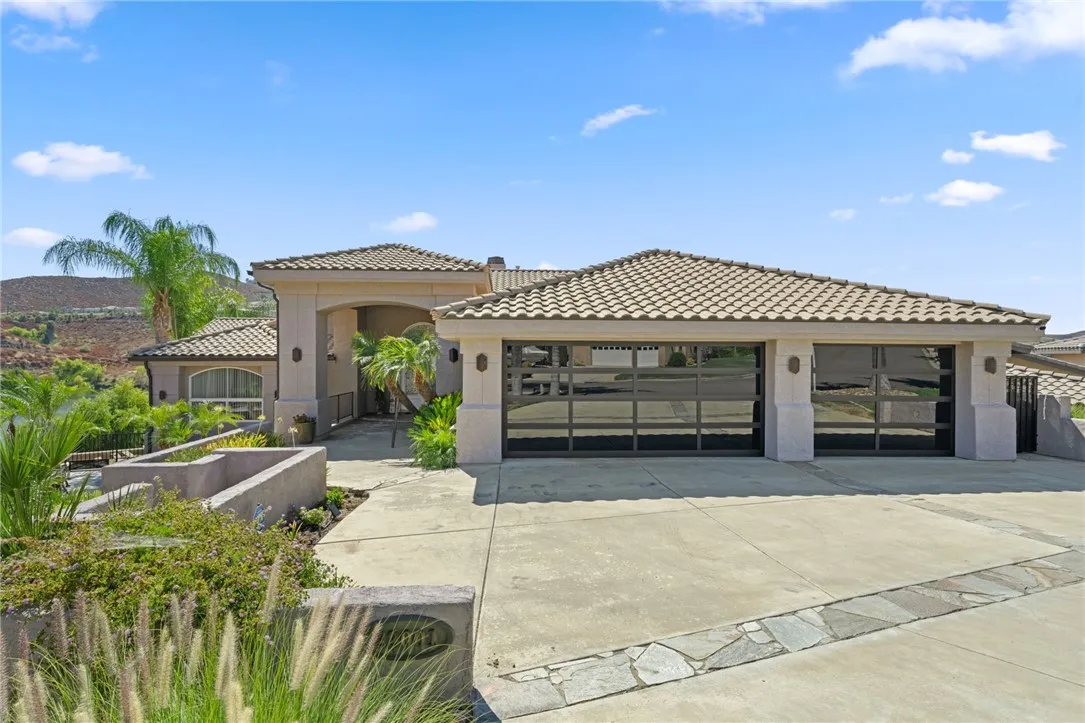 22001 Loch Lomond Drive, Canyon Lake, California 92587 home-pic-6
