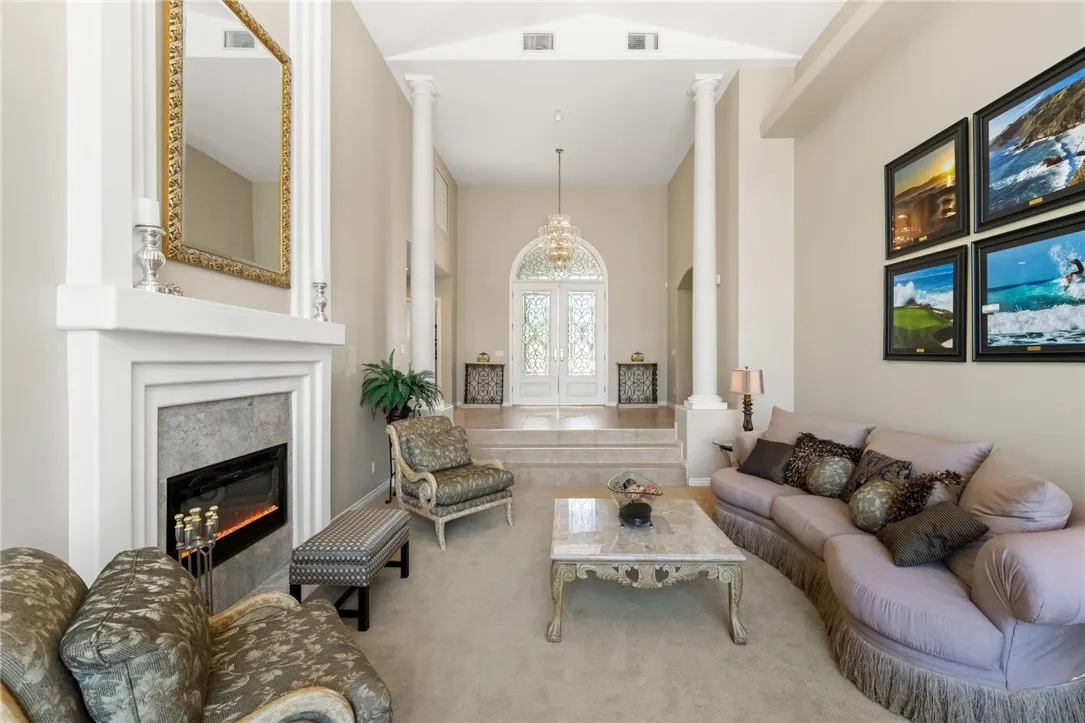 22001 Loch Lomond Drive, Canyon Lake, California 92587 home-pic-8