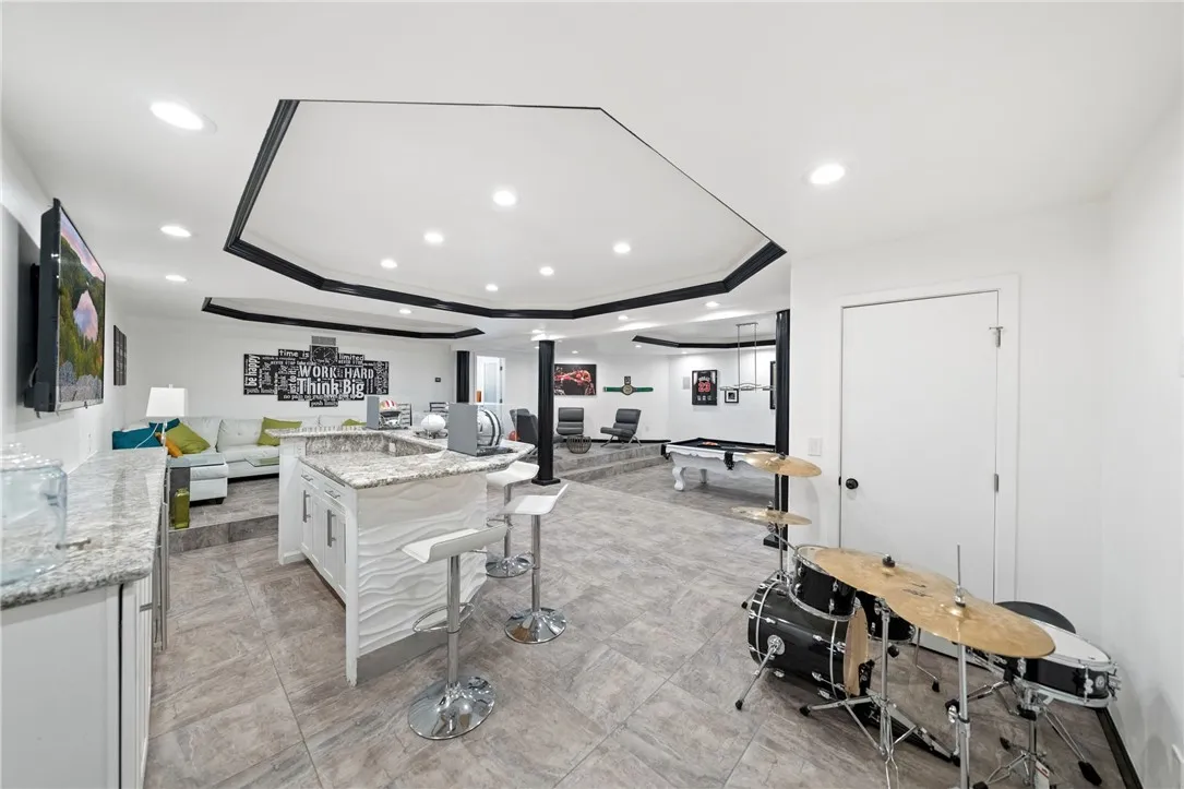 22001 Loch Lomond Drive, Canyon Lake, California 92587 home-pic-63