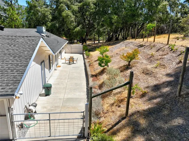 5869 Meadow Lane, Mariposa, California 95338