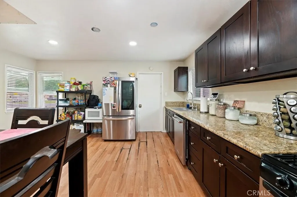 5599 Montgomery Street, Riverside, California 92503 home-pic-12
