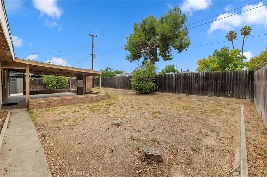5599 Montgomery Street, Riverside, California 92503 home-pic-21