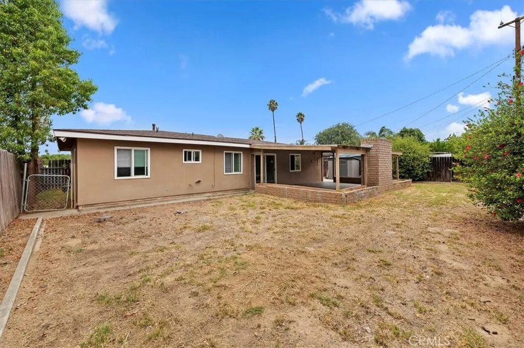 5599 Montgomery Street, Riverside, California 92503 home-pic-22