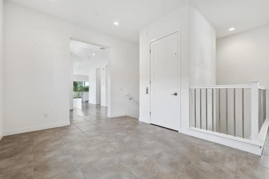 803 Retreat Circle, Palm Desert, California 92260 home-pic-13