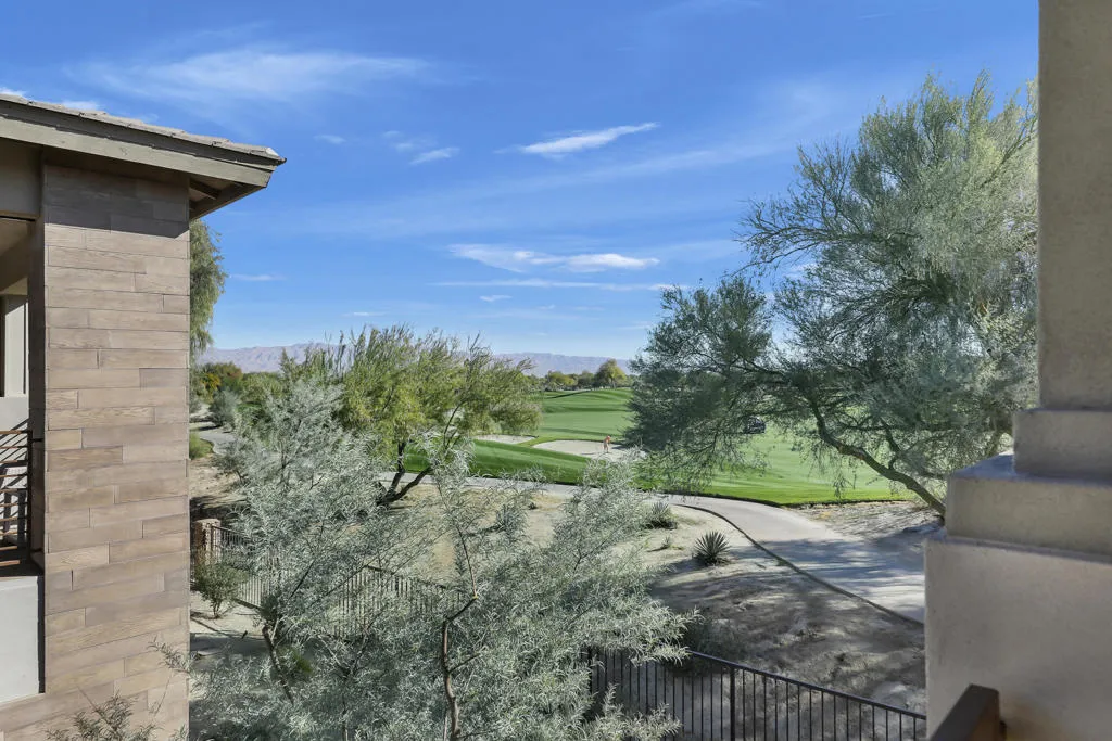 803 Retreat Circle, Palm Desert, California 92260 home-pic-23