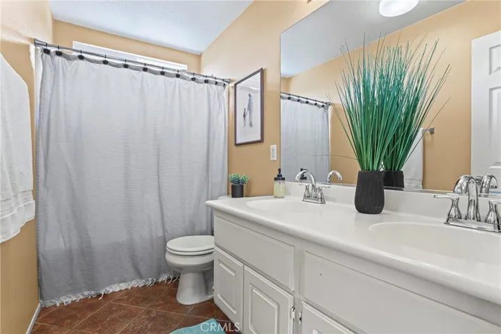 1241 Reinhart Street, San Jacinto, California 92583