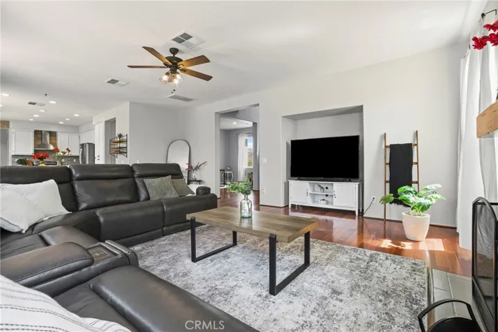 1241 Reinhart Street, San Jacinto, California 92583