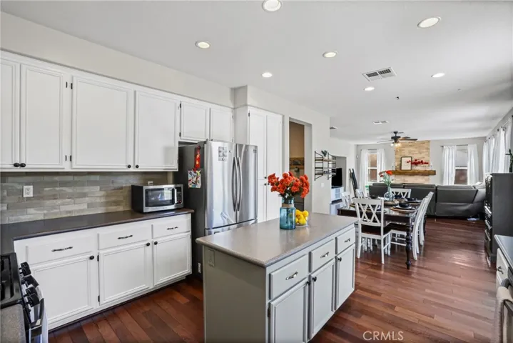 1241 Reinhart Street, San Jacinto, California 92583