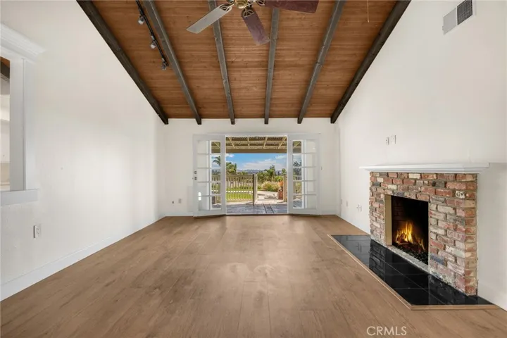 17832 Longview Dr, Yorba Linda, California 92886