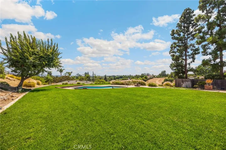 17832 Longview Dr, Yorba Linda, California 92886
