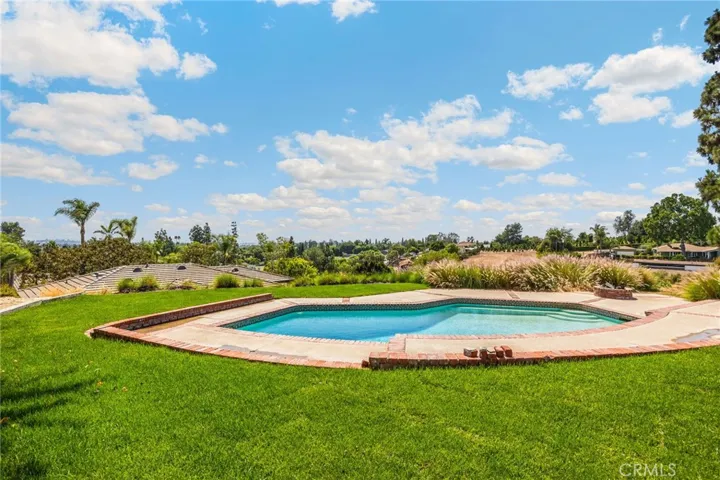 17832 Longview Dr, Yorba Linda, California 92886