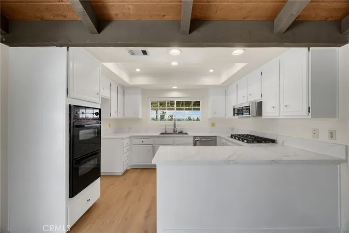 17832 Longview Dr, Yorba Linda, California 92886