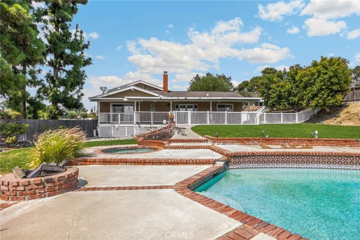 17832 Longview Dr, Yorba Linda, California 92886