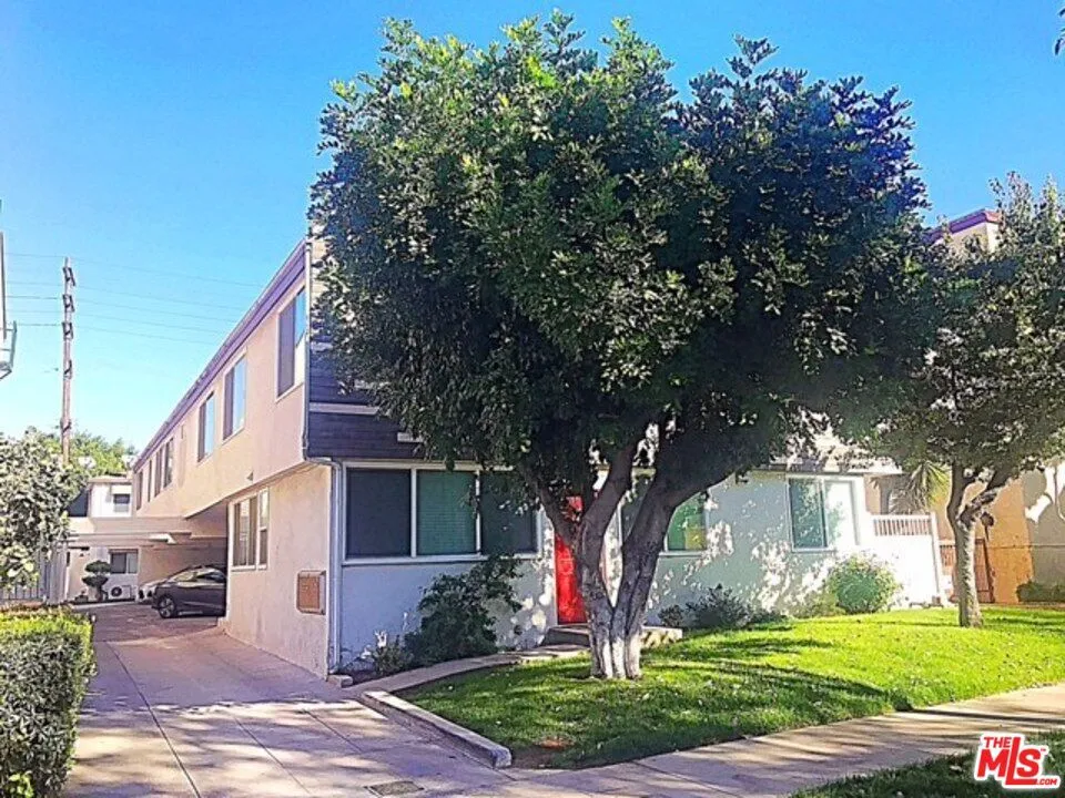 451 Ivy Street D, Glendale, California 91204, 1 Bedroom Bedrooms, ,1 BathroomBathrooms,Residential Lease,For Rent,IVY,25583271