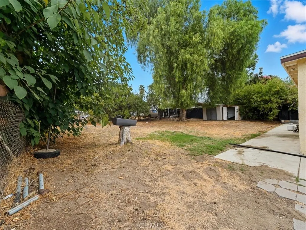 17962 Merrill Avenue, Fontana, California 92335 home-pic-19