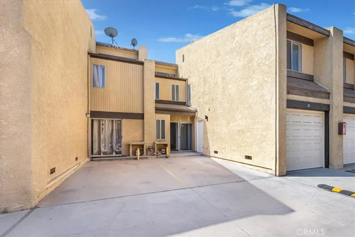 14700 S Berendo Avenue 20, Gardena, California 90247
