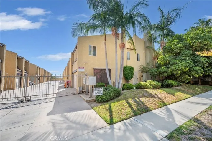 14700 S Berendo Avenue 20, Gardena, California 90247