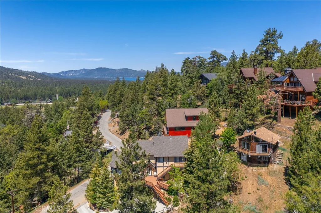 885 Menlo Drive, Big Bear Lake, California 92315 home-pic-5