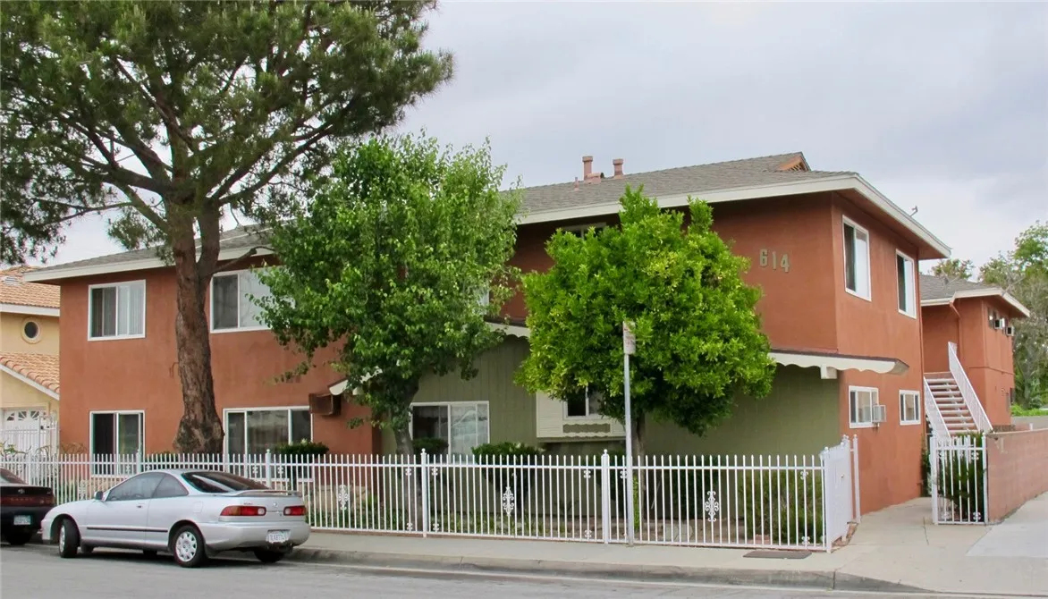 614 N Orange Avenue 4, Monterey Park, California 91755, 2 Bedrooms Bedrooms, ,1 BathroomBathrooms,Residential Lease,For Rent,Orange,WS25192138