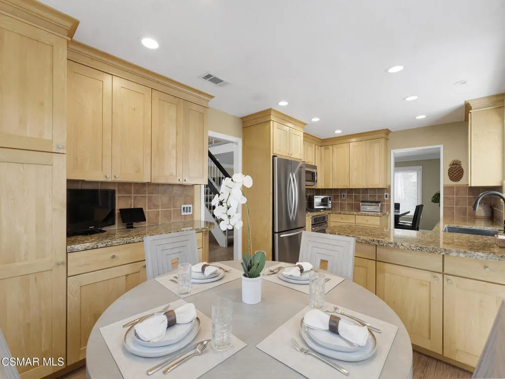 5426 Cedarhaven Drive, Agoura Hills, California 91301 home-pic-15