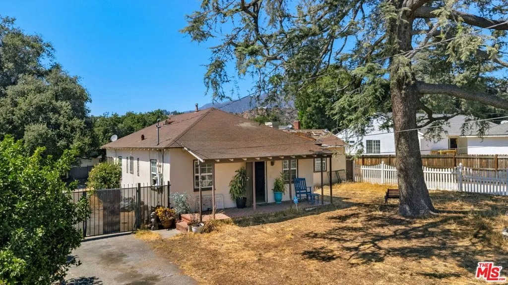 2967 Casitas Avenue, Altadena, California 91001, 2 Bedrooms Bedrooms, ,1 BathroomBathrooms,Residential,For Sale,Casitas,25583273