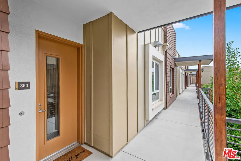 12920 Runway Road 360, Los Angeles, California 90094 home-pic-2