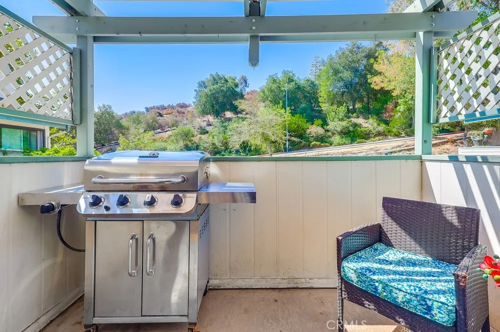 10435 Newhome Avenue 7, Sunland, California 91040 home-pic-34