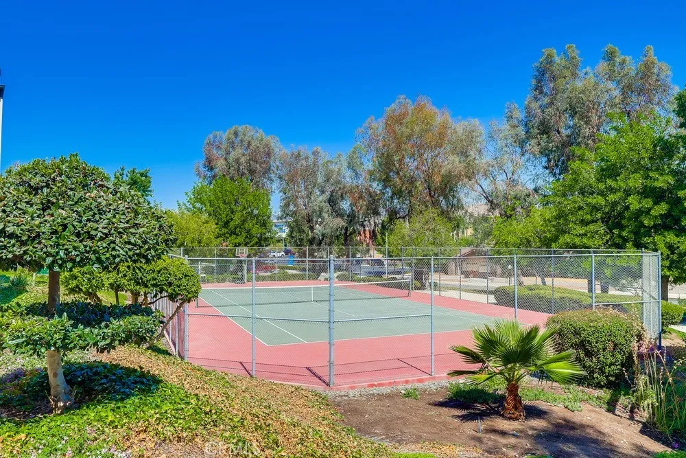 10435 Newhome Avenue 7, Sunland, California 91040 home-pic-47