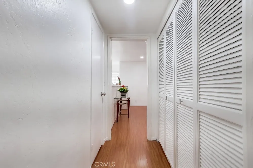 10435 Newhome Avenue 7, Sunland, California 91040 home-pic-21