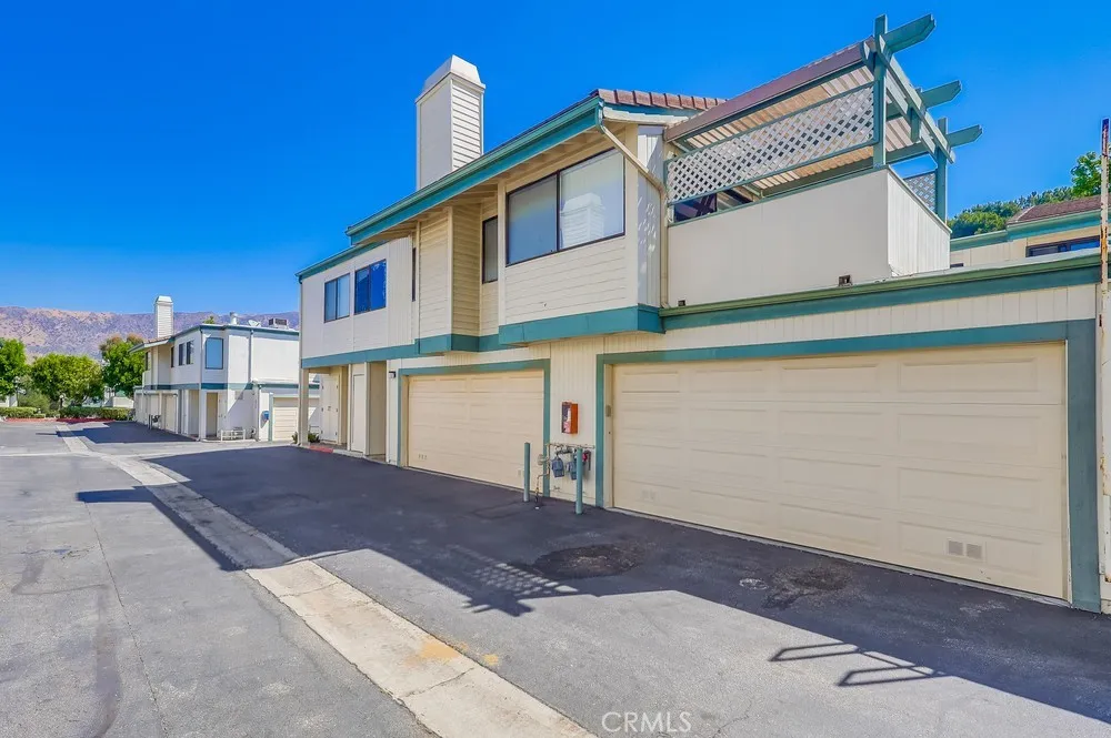 10435 Newhome Avenue 7, Sunland, California 91040 home-pic-42