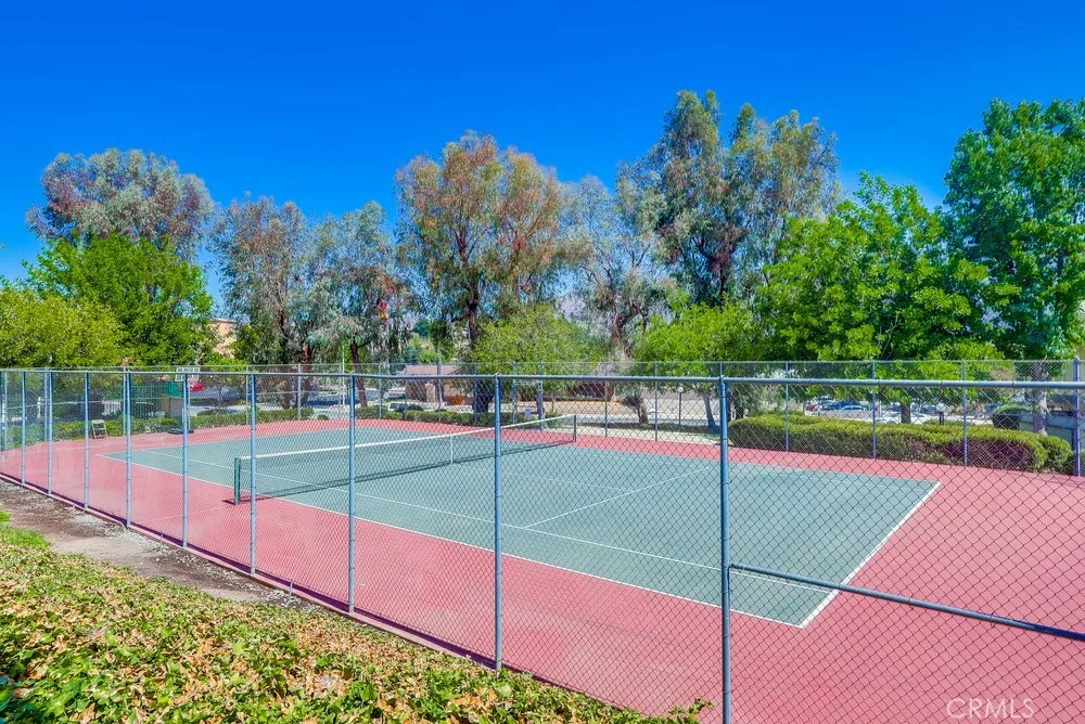 10435 Newhome Avenue 7, Sunland, California 91040 home-pic-48