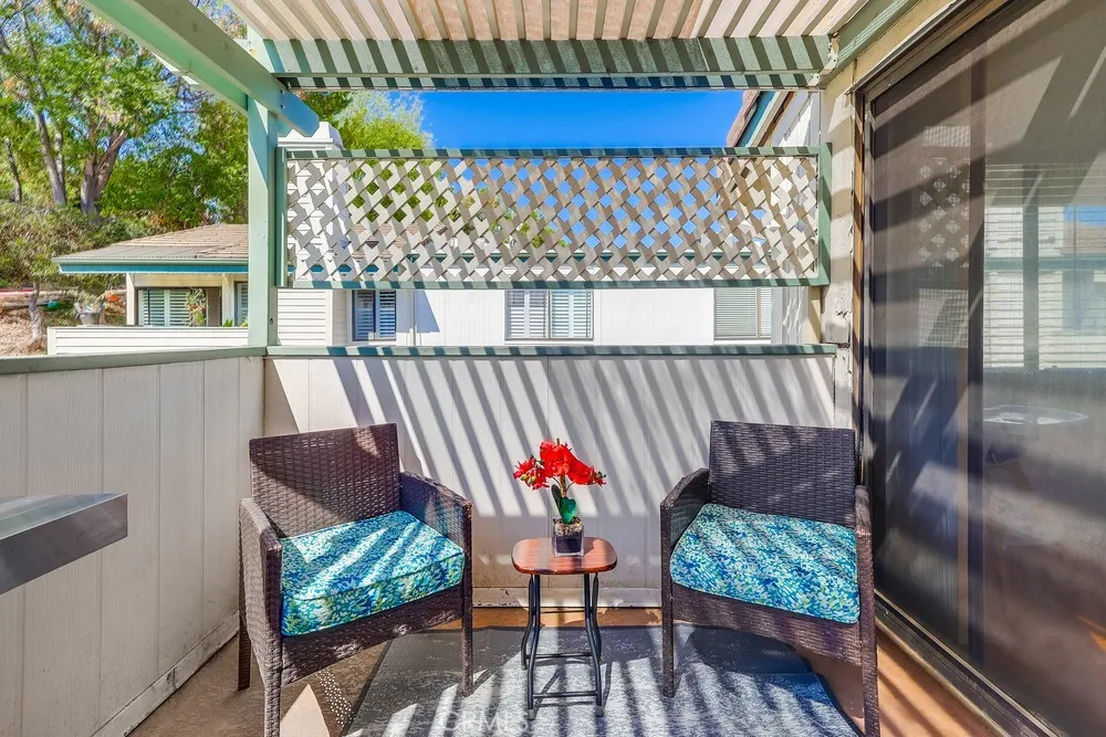 10435 Newhome Avenue 7, Sunland, California 91040 home-pic-36