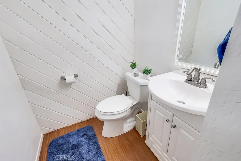 10435 Newhome Avenue 7, Sunland, California 91040 home-pic-20