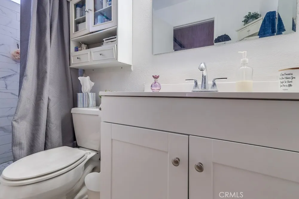 10435 Newhome Avenue 7, Sunland, California 91040 home-pic-30